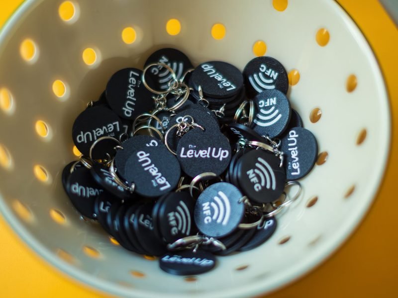 Llaveros corporativos con logo